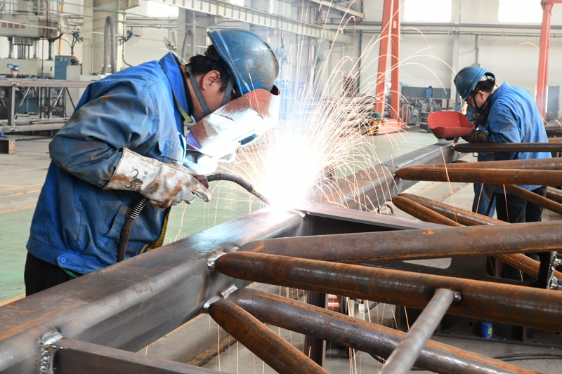 2021年5月七，陜建機股份舉辦為期6個月的“學黨史建功‘十四五’ 開新局奮進新征程”為主題的勞動競賽1_副本.jpg